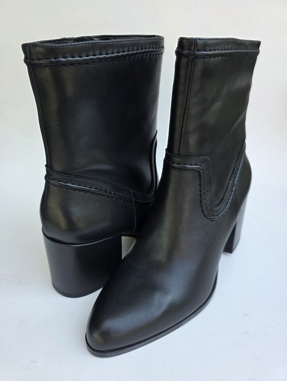 Vince Camuto Pailey Black Nappa Leather Block Heel Boots Size 10M NEW MSRP $109